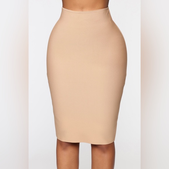 NWT Fashion Nova Allure Bodycon Skirt - Picture 3 of 8